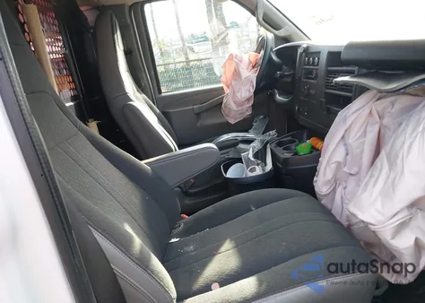 2020 Chevrolet Express Cargo Rwd 2500 Regular Wheelbase Wt z USA, uszkodzony, nr VIN 1GCWGAFG0L1215635